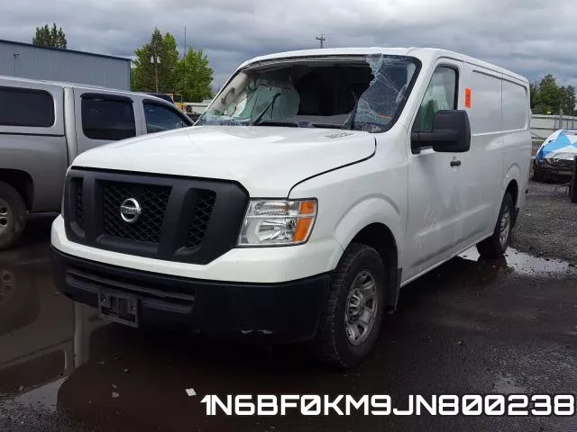 1N6BF0KM9JN800238 фото 3