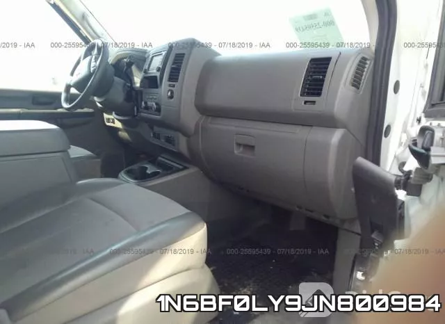 1N6BF0LY9JN800984 фото 6