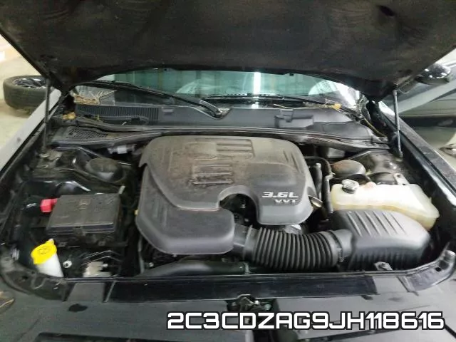 2C3CDZAG9JH118616 фото 8