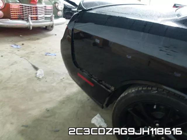 2C3CDZAG9JH118616 фото 10