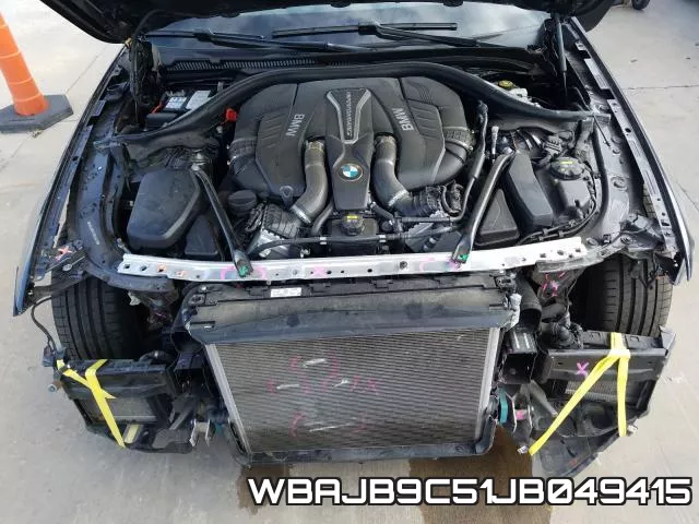WBAJB9C51JB049415 фото 8