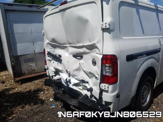 1N6AF0KY8JN806529 фото 10