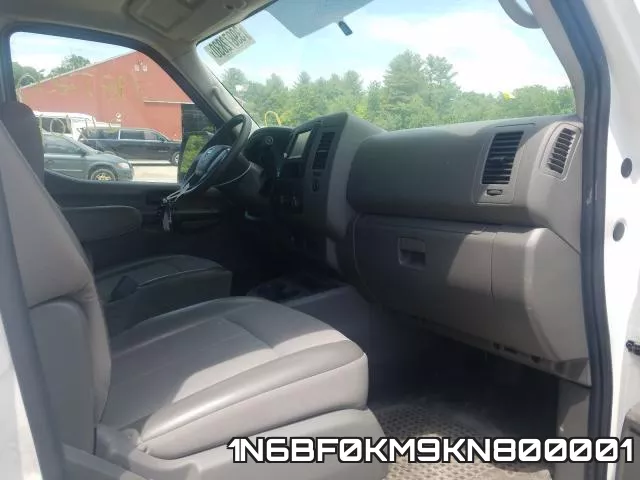 1N6BF0KM9KN800001 фото 6