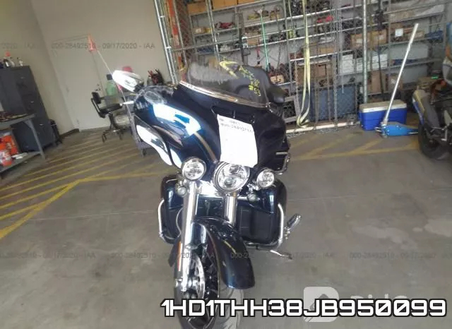 1HD1THH38JB950099 фото 6