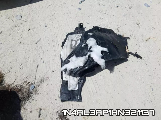 1N4AL3AP1HN321137 фото 10