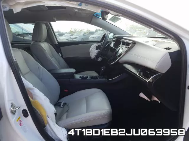 4T1BD1EB2JU063958 фото 6