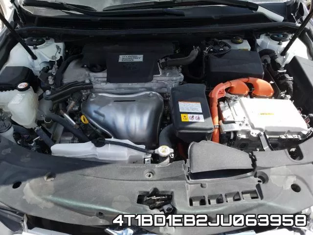 4T1BD1EB2JU063958 фото 8