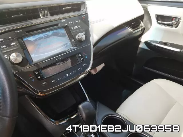 4T1BD1EB2JU063958 фото 10