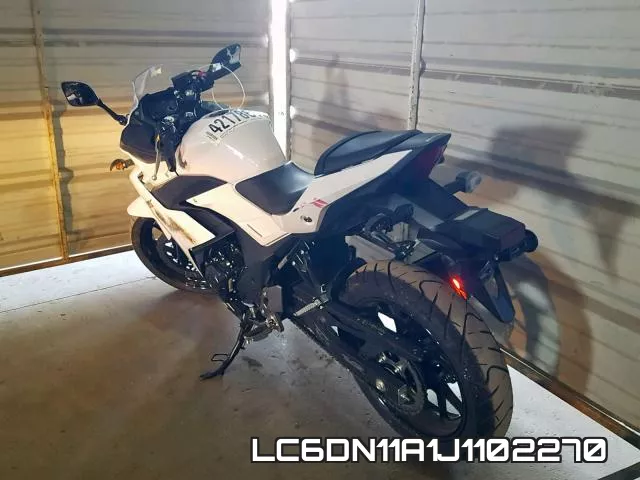 LC6DN11A1J1102270 фото 4