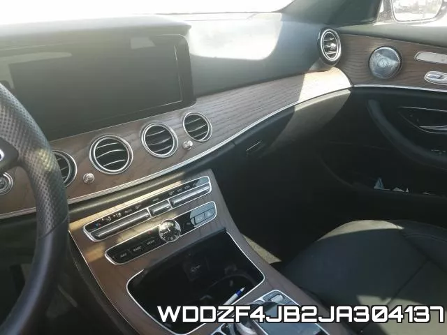 WDDZF4JB2JA304137 фото 10