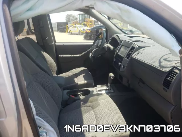 1N6AD0EV3KN703706 фото 6