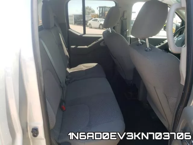 1N6AD0EV3KN703706 фото 7