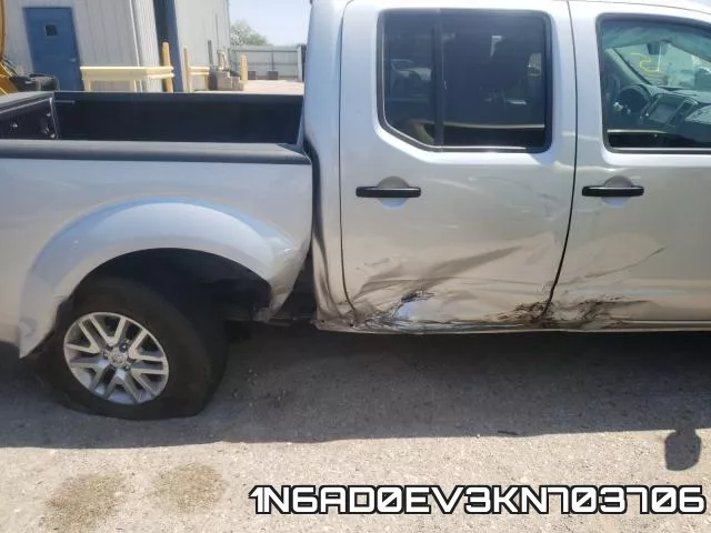 1N6AD0EV3KN703706 фото 10