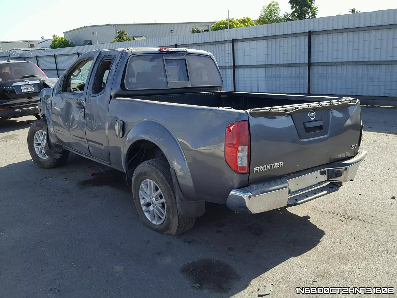 1N6BD0CT2HN731608 фото 4