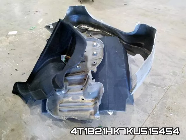 4T1B21HK7KU515454 фото 10