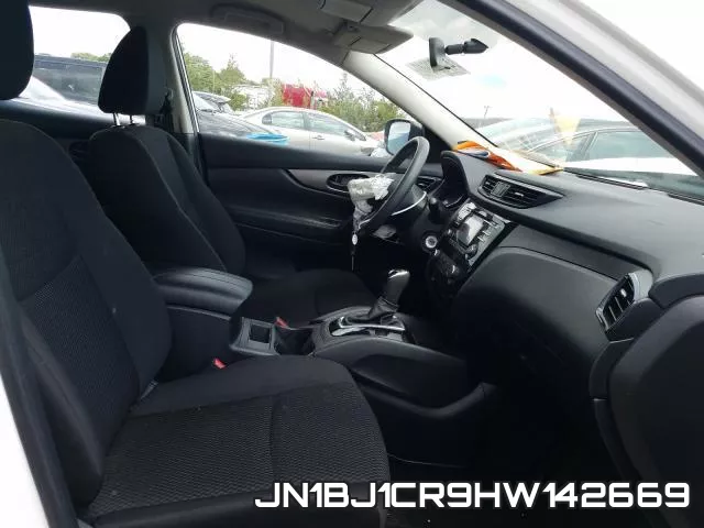JN1BJ1CR9HW142669 фото 6