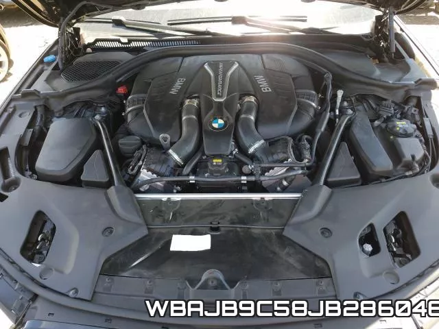 WBAJB9C58JB286046 фото 8