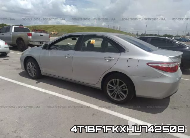 4T1BF1FKXHU742508 фото 4