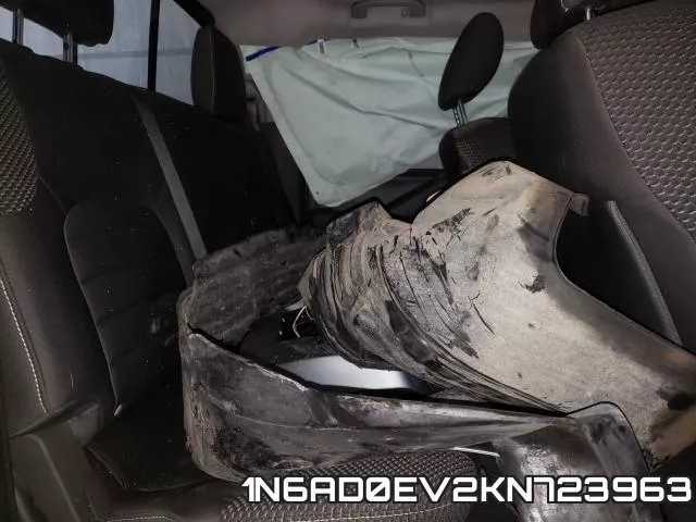 1N6AD0EV2KN723963 фото 7