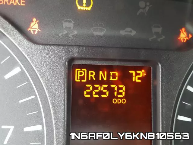 1N6AF0LY6KN810563 фото 9
