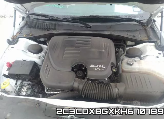 2C3CDXBGXKH670789 фото 2