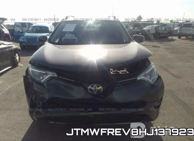 JTMWFREV8HJ137923 фото 7