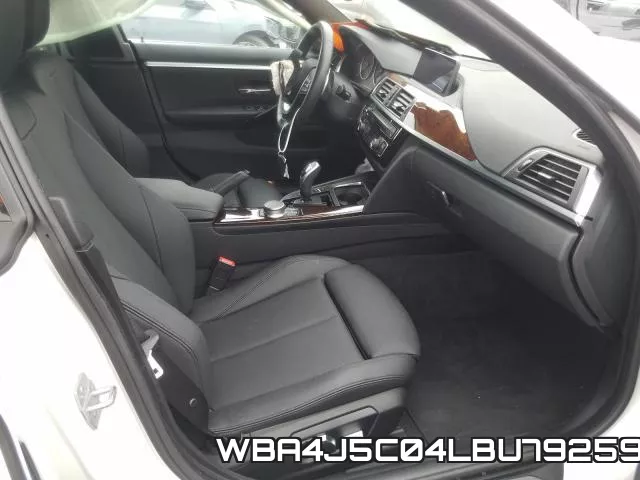 WBA4J5C04LBU79259 фото 6