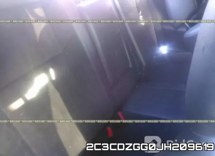 2C3CDZGG0JH209619 фото 9
