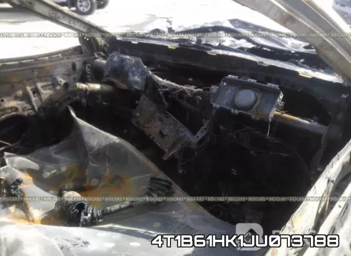 4T1B61HK1JU073788 фото 6