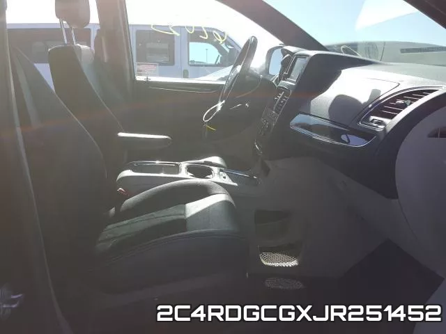 2C4RDGCGXJR251452 фото 6
