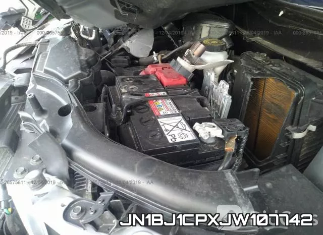 JN1BJ1CPXJW107742 фото 2