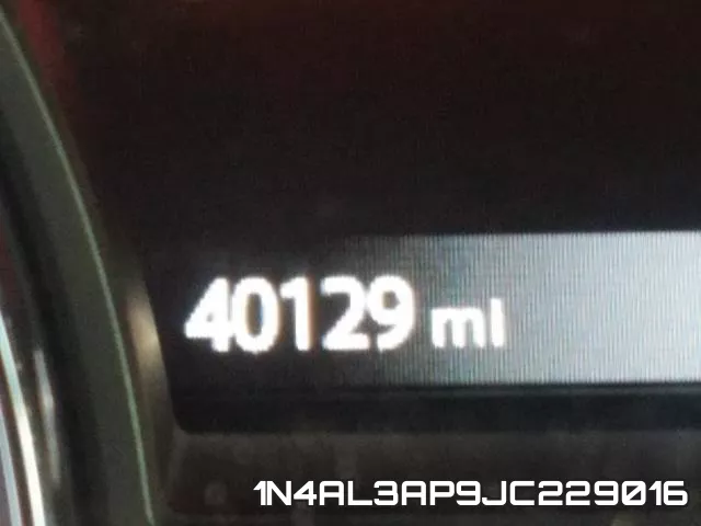1N4AL3AP9JC229016 фото 9
