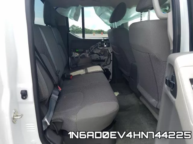 1N6AD0EV4HN744225 фото 7
