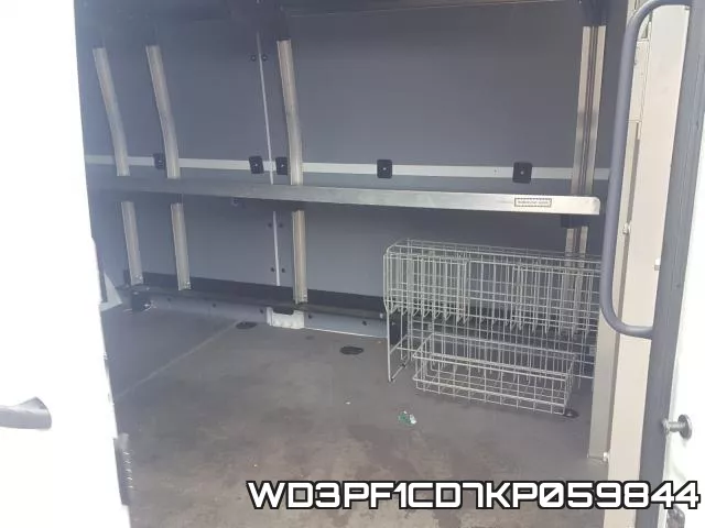 WD3PF1CD7KP059844 фото 7