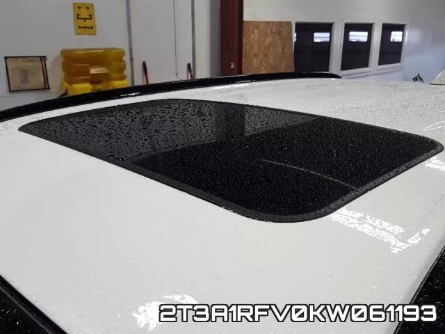 2T3A1RFV0KW061193 фото 10