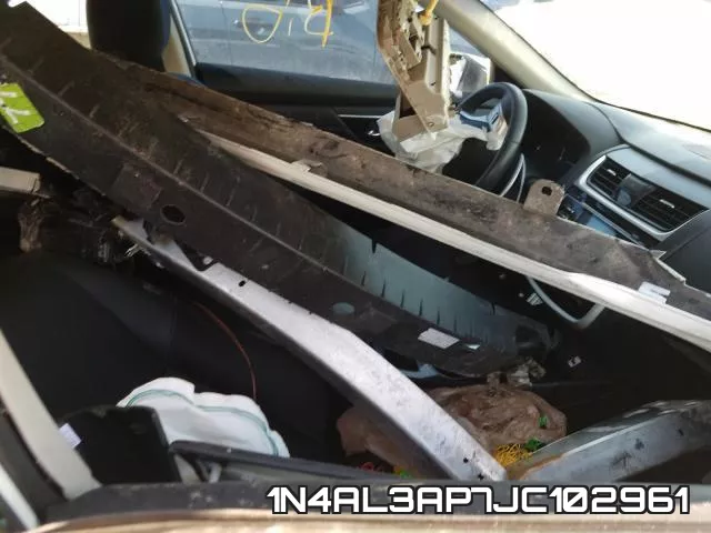 1N4AL3AP7JC102961 фото 6