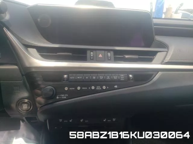 58ABZ1B16KU030064 фото 10