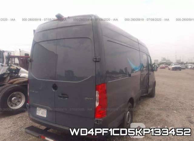 WD4PF1CD5KP133452 фото 5