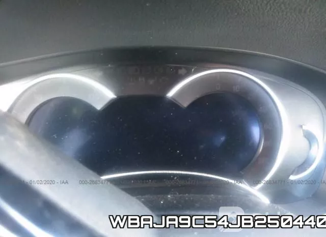 WBAJA9C54JB250440 фото 8