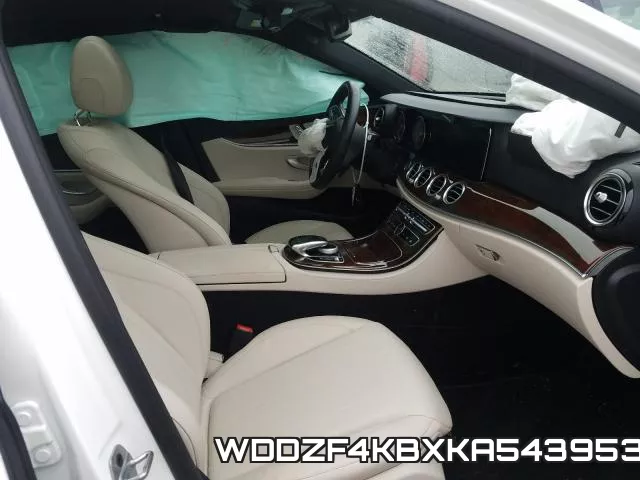 WDDZF4KBXKA543953 фото 6