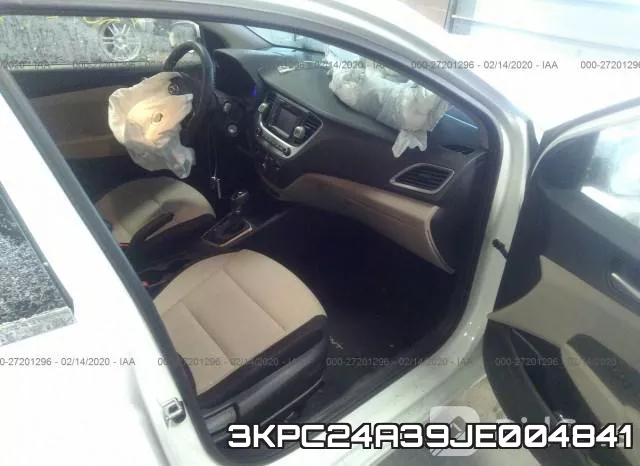 3KPC24A39JE004841 фото 6