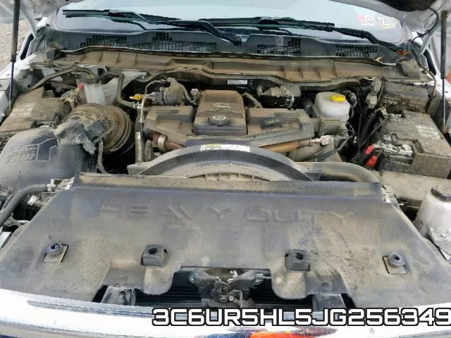 3C6UR5HL5JG256349 фото 8