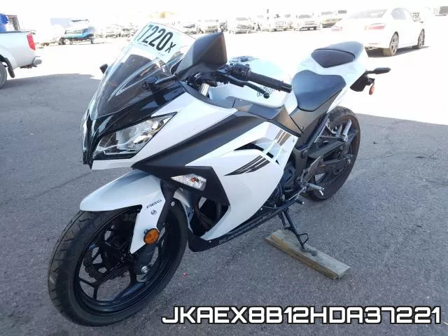 JKAEX8B12HDA37221 фото 3