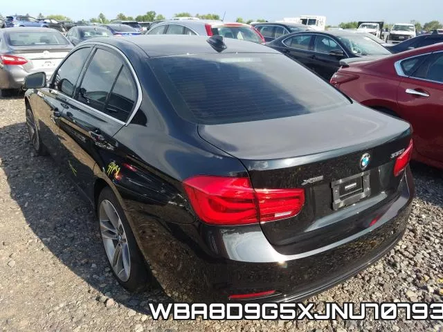 WBA8D9G5XJNU70793 фото 4