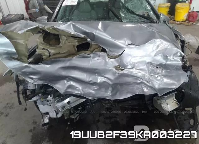 19UUB2F39KA003227 фото 7