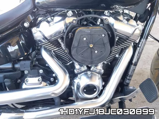 1HD1YFJ18JC030899 фото 8