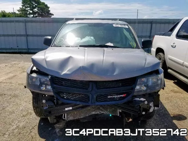 3C4PDCAB3JT352742 фото 8
