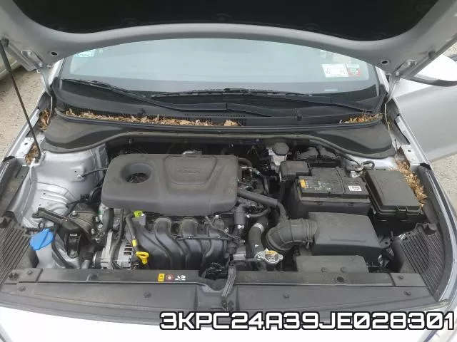 3KPC24A39JE028301 фото 8