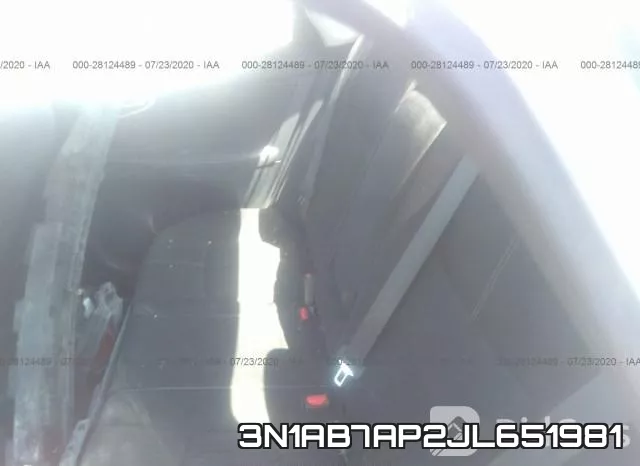 3N1AB7AP2JL651981 фото 9