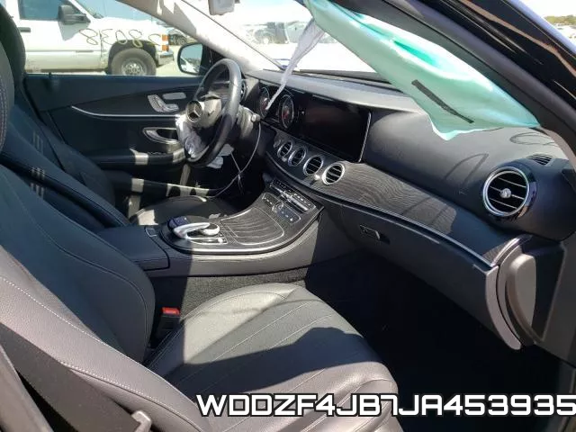 WDDZF4JB7JA453935 фото 6